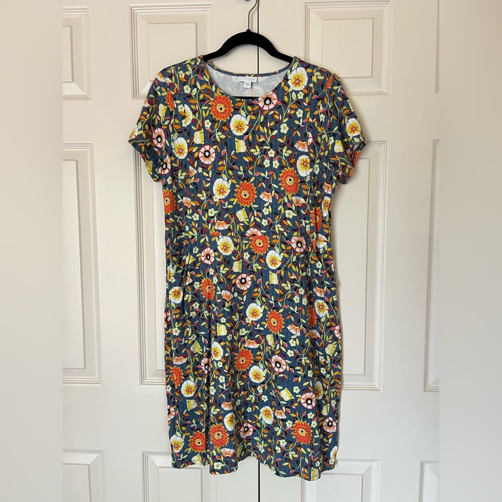 Floral Short Sleeve Dress Summer Dress with Pockets, Size Medium